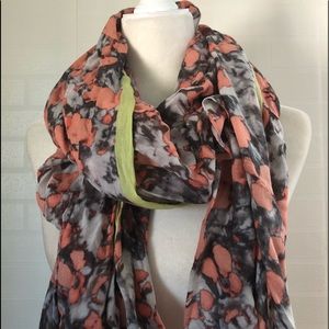 Club Monaco Printed Scarf